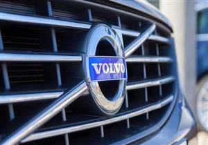 لماذا أطلقت فولفو ما يشبه التهديد بنقل استثماراتها من أوروبا إلى أمريكا؟