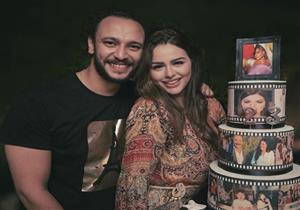 بالصور والفيديوهات| هنادي مهنى تحتفل بعيد ميلادها مع "خطيبها" أحمد خالد صالح