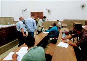 نائب رئيس جامعة بنها: امتحانات الدراسات العليا تنتهي 29 أغسطس -صور