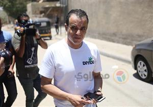 بالصور| "الشقنقيري" وفيفي عبده وشيماء سيف.. أبرز حضور جنازة رجاء الجداوي