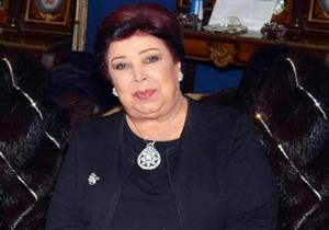 فيديو - "رثاء مؤثر".. بكاء مذيعة "السفيرة عزيزة" على رحيل رجاء الجداوي