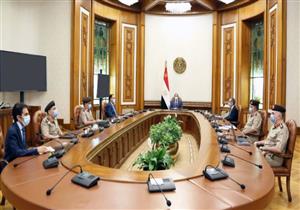السيسي يطلع على خطط سلاح الإشارة لتأمين الحدود مع ليبيا
