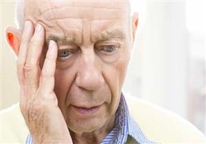 3 مراحل لمرض ألزهايمر.. كيف تكتشف المصاب به؟