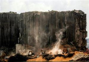 زحمة دبلوماسيين ومساعدات في بيروت بعد انفجار المرفأ المدمر