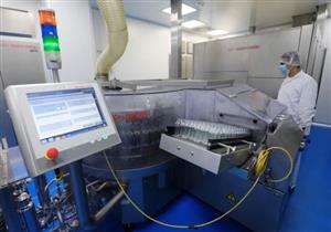 عالم بريطاني يحذر: كورونا "سيبقى للأبد".. وهذه اللقاحات قد تكون الحل 