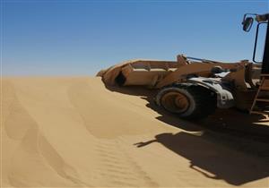 لغم من مخلفات الحرب وسط حمولة رمال في المنصورة 