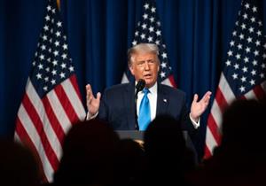 ترامب يتهم الديمقراطيين "باستخدام كورونا للاحتيال على الأمريكيين"