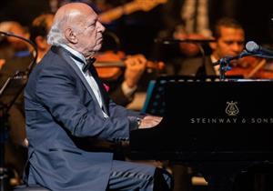 عمر خيرت يُحيي حفل قرعة بطولة العالم لليد