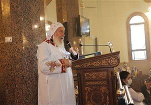 صور.. إقامة أول قداس في كنيسة مارمرقس بقنا بعد جائحة كورونا