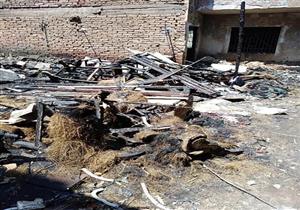 مصاب في حريق بورشة نجارة أسفل 3 عمارات سكنية بالشرقية (صور)