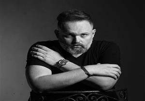 فيديو ..محمد محمود عبد العزيز يهنئ ياسر الحريري بزفافه