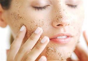 تعرفي على مزايا مستحضرات التقشير الكيميائية لبشرتك