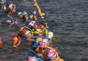 12 صورة ترصد بدء ثالث مراحل بطولة السباحة في المياه المفتوحة بالإسكندرية