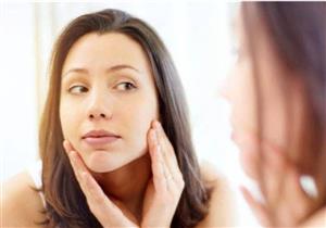 الشعر الزائد عند المرأة قد يشير إلى هذه المشاكل الصحية.. احذري