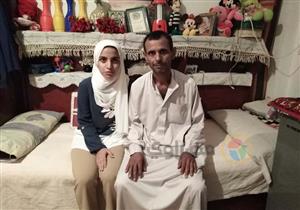 "أول طبيبة في العيلة".. الطالبة هبة تحدت الظروف وتحلم بمنحة دراسية (صور)