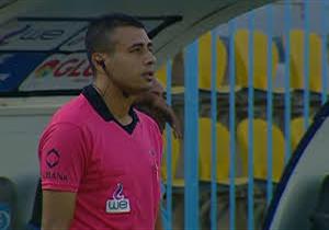 لقطة الدوري.. الحكم المساعد في لقاء إنبي والإسماعيلي يتحدث لمصراوي عن تقبيل يده