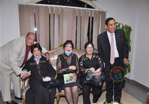 صور.. نجوم الفن يحضرون احتفالية تأبين الراحل محمود رضا