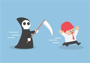 علام يدل التفكير الدائم في الموت؟.. طبيب نفسي يوضح