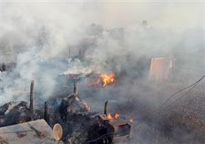 سحابة سوداء تغطي سماء أوسيم.. اللقطات الأولى لحريق أرض زراعية