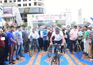صور.. وزير الشباب ومحافظ الشرقية بين 500 مشارك في ماراثون دراجات بالزقازيق