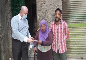 بعد توجيهات الرئيس.. الأجهزة المعنية تتوجه لمنزل المسنة التي أمر السيسي بعلاجها (صور وفيديو)