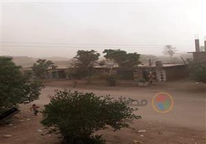 بأمر محافظ قنا.. إغلاق الطرق المؤدية لمحافظة البحر الأحمر - صور