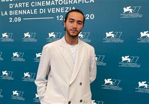 أحمد مالك يخطف الأنظار في العرض الأول لفيلمه العالمي "The Furnace"