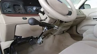 الجمارك تفتح تحقيقًا عاجلًا في سيارات ذوي الإعاقة بعد رصد مستفيدين غير مستحقين