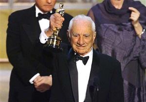 دفع ثمن الخيانة والنذالة.. قصة المخرج العظيم الذي باع زملاءه وأبلغ عنهم