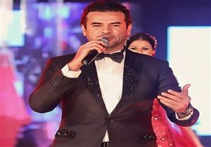 سامو زين: "أنا مجنون فن وغنيت ب12 لغة"