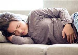 6 أسباب لغازات البطن لدى النساء.. أغربها تناول السلطات