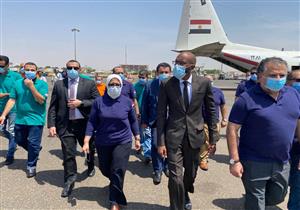 وزيرة الصحة تتفقد معسكر إيواء لمتضرري الفيضانات برفقة نظيرها السوداني