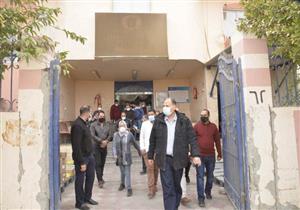 بالصور.. محافظ أسيوط يتفقد المنطقة الصناعية ومبنى التأمينات الاجتماعية