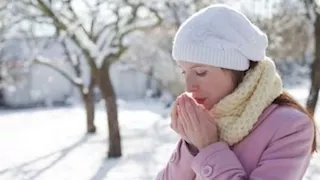 "نلبس ايه في الجو ده" طبيب يقدم نصائح للوقاية من الأمراض