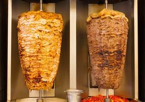 احترس… تناول الشاورما خطر في هذه الحالة