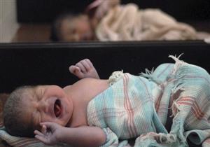 إصابة توأمتين بكورونا تكشف للعلماء حقائق جديدة عن الوباء