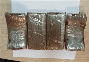 أمن الجيزة يضبط 3 تجار حشيش وآيس متلبسين