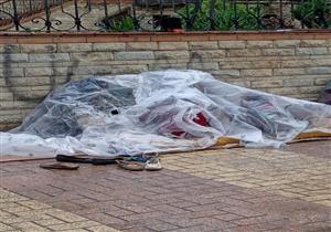 بعد واقعة "الفلكي".. أسرة تقيم على الرصيف في الإسكندرية وترفض "مساعدة التضامن" (صور) 