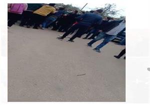 "مشادات كلامية في جنازة محمد الصغير بسبب التصوير"‎