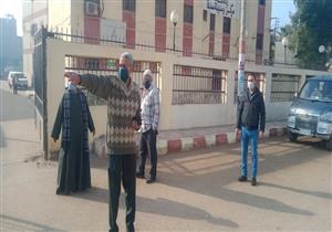 صور.. حملات على المواقف المواصلات العامة لمتابعة ارتداء الكمامات في أسيوط