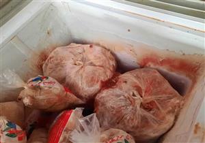 ضبط كميات من الدجاج المجمد مجهول المصدر في بورسعيد