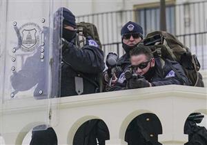   قتلى واعتقالات وطوارئ وحجب.. ماذا حدث في ليلة التمرد واقتحام الكونجرس؟ (صور وفيديوهات)