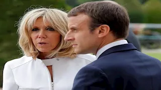 بعد صفعة زوجته.. فيديوهات ذكاء اصطناعي تسخر من ماكرون