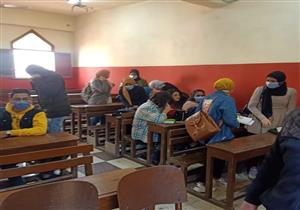 صور.. ضبط مركز دروس خصوصية ومخزن أدوية مخالف في شبرا الخيمة