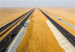 كامل الوزير: الانتهاء من 230 كيلو مترا من طريق الصعيد الصحراوي الغربي