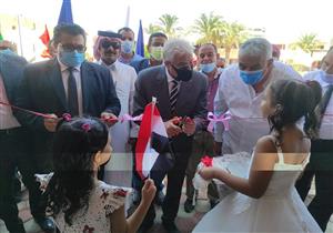 محافظ جنوب سيناء يتكفل بدفع المصروفات المدرسية للطلاب غير القادرين - صور