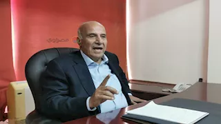 رئيس اتحاد الدواجن: لا مبالغة في الأسعار.. كيلو الجبنة يساوي 3 فرخات