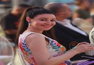 أروى جودة: باقي 4 فساتين لسة ملبستهمش في الجونة.. وهكذا وعدت عمرو أديب 