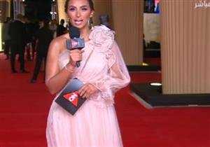 مهرجان الجونة.. آية الغرياني بإطلالة هادئة في حفل الافتتاح