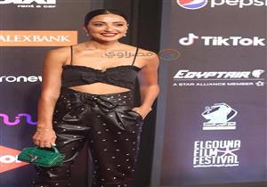 مهرجان الجونة.. ناردين فرج بإطلالة أنثوية رقيقة في حفل الافتتاح